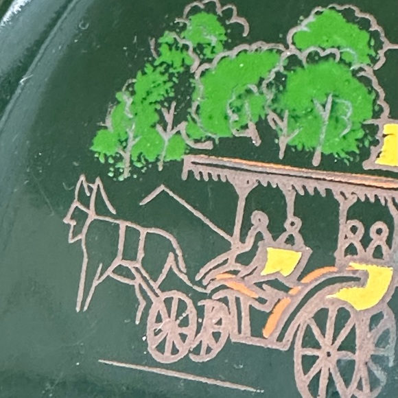 Nassau and Bahamas Lacquered Trays - Picture 6 of 15